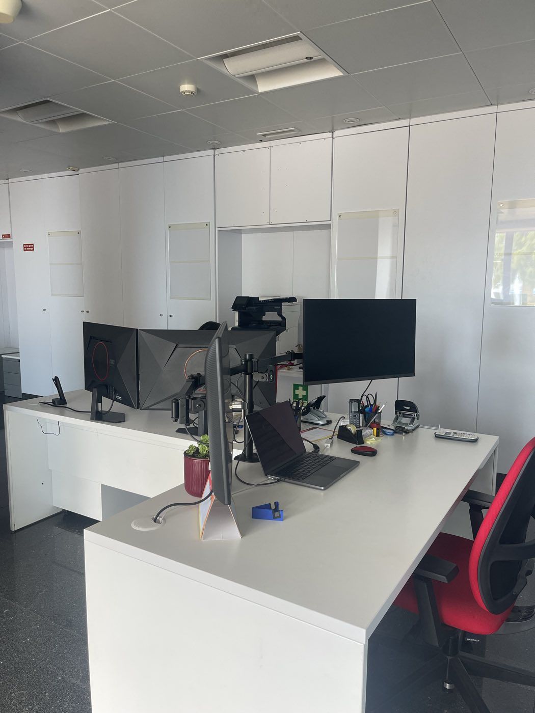 Posto de trabalho da equipa da Arco Fiscal